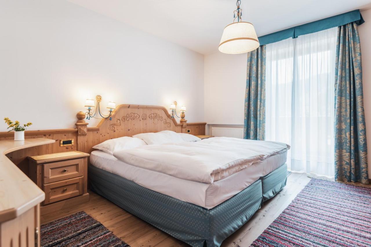 Hotel Chalet Corso San Vigilio Di Marebbe Bagian luar foto