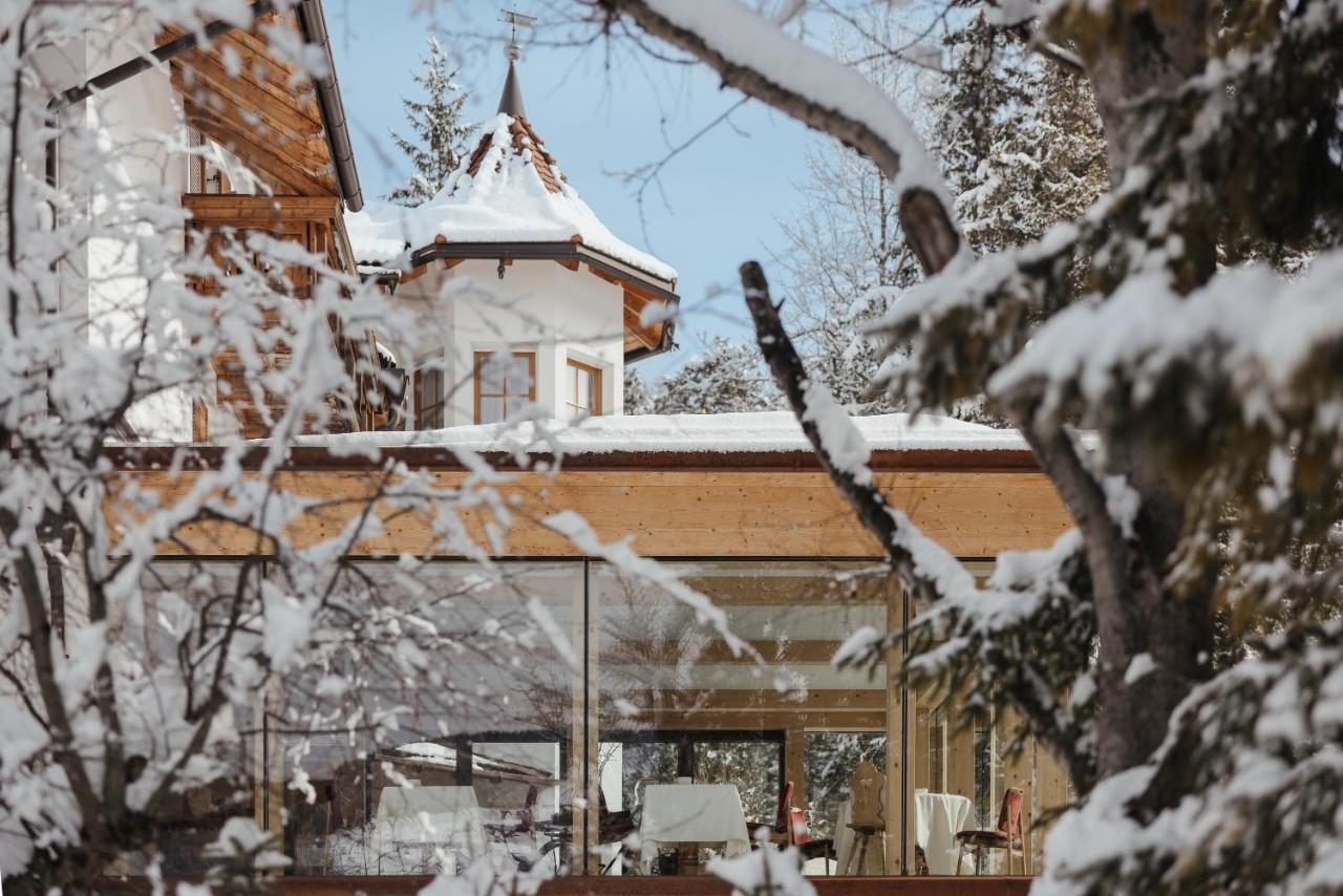 Hotel Chalet Corso San Vigilio Di Marebbe Bagian luar foto